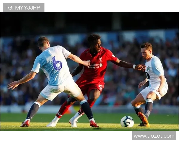 女王巡游者迎战西布朗全力争胜展现英冠精彩对决